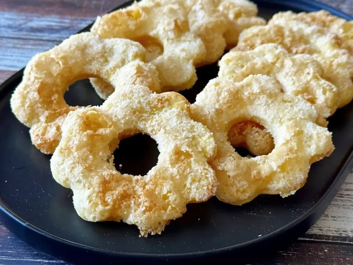 Idealne dziurki w ciastkach bez foremki? Poznaj sprytne triki!