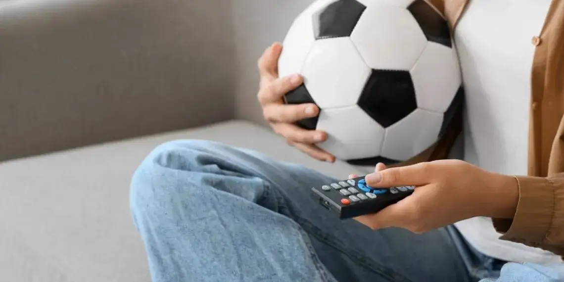 Kto dziś gra w piłkę? Sprawdź mecze i gdzie oglądać na żywo!