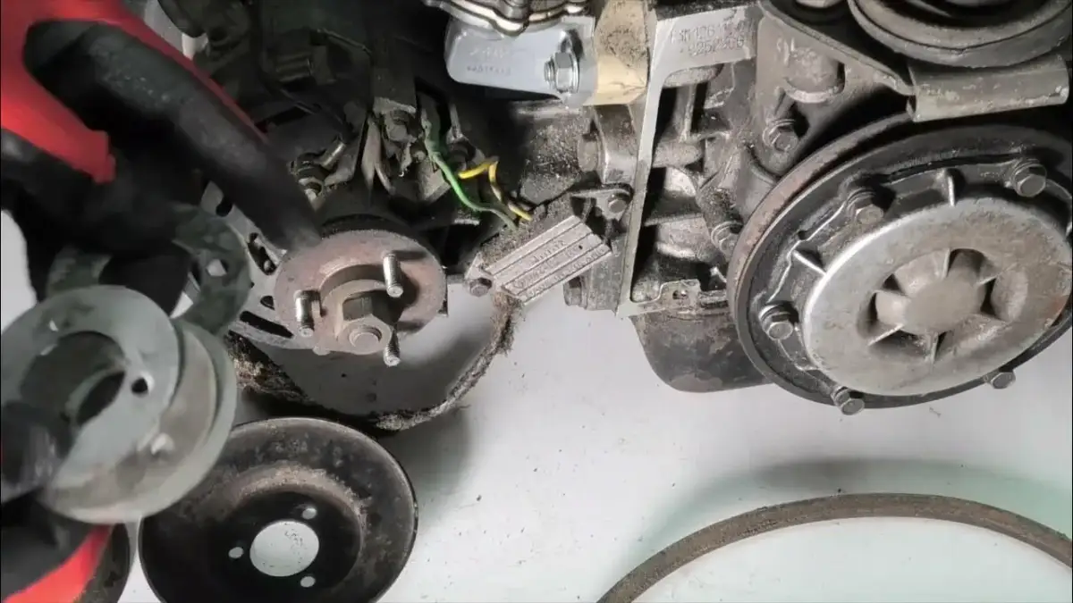 Jak wymontować alternator Matiz - uniknij kosztownych napraw