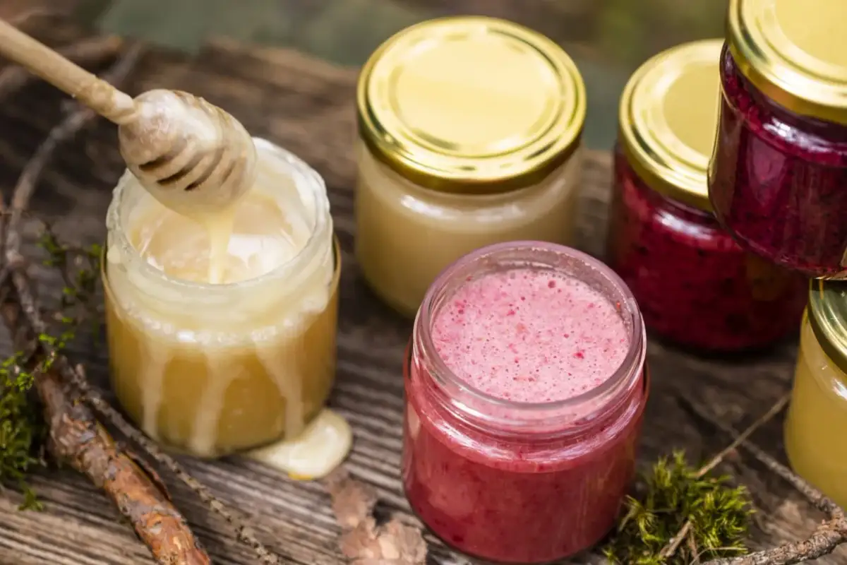 Jaki miód na cholesterol? Odkryj najlepsze rodzaje dla zdrowia