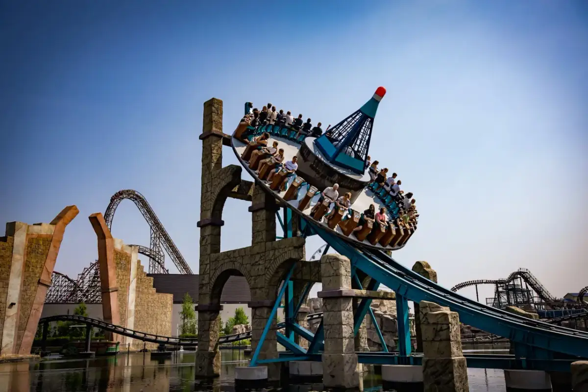 Nocleg Energylandia: Koszty od 35 zł? Twój przewodnik po cenach!