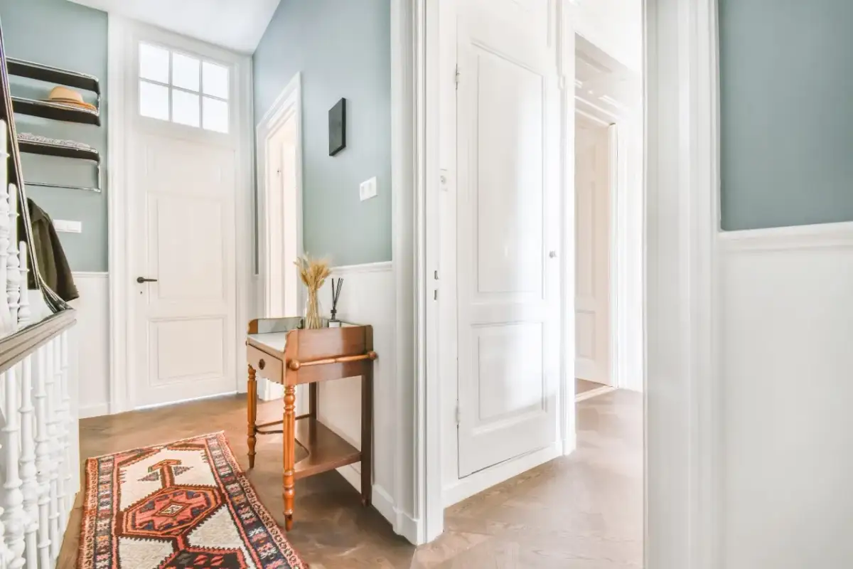 Jaka farba do przedpokoju? 5 kluczowych cech i najlepsze kolory