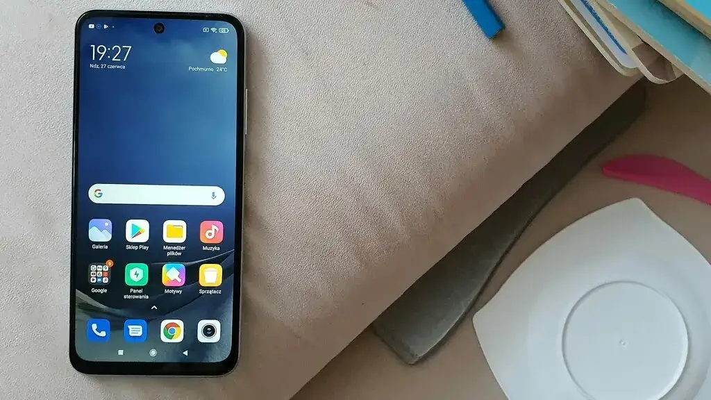 Redmi Note 10 recenzja – czy warto go kupić mimo wad?