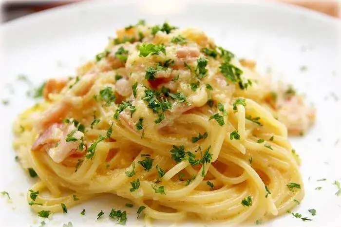 Das originale Rezept für Spaghetti Carbonara ohne Sahne – einfach und authentisch