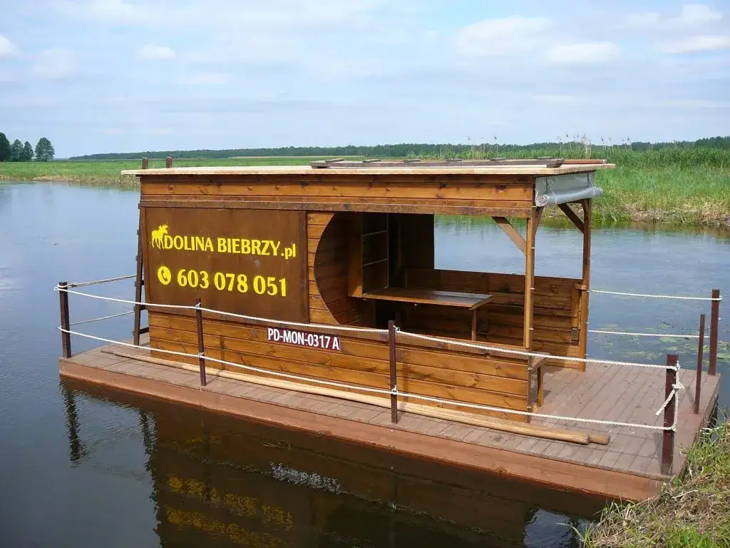 Kajak laminatowy czy polietylenowy? Wybierz idealny dla siebie!