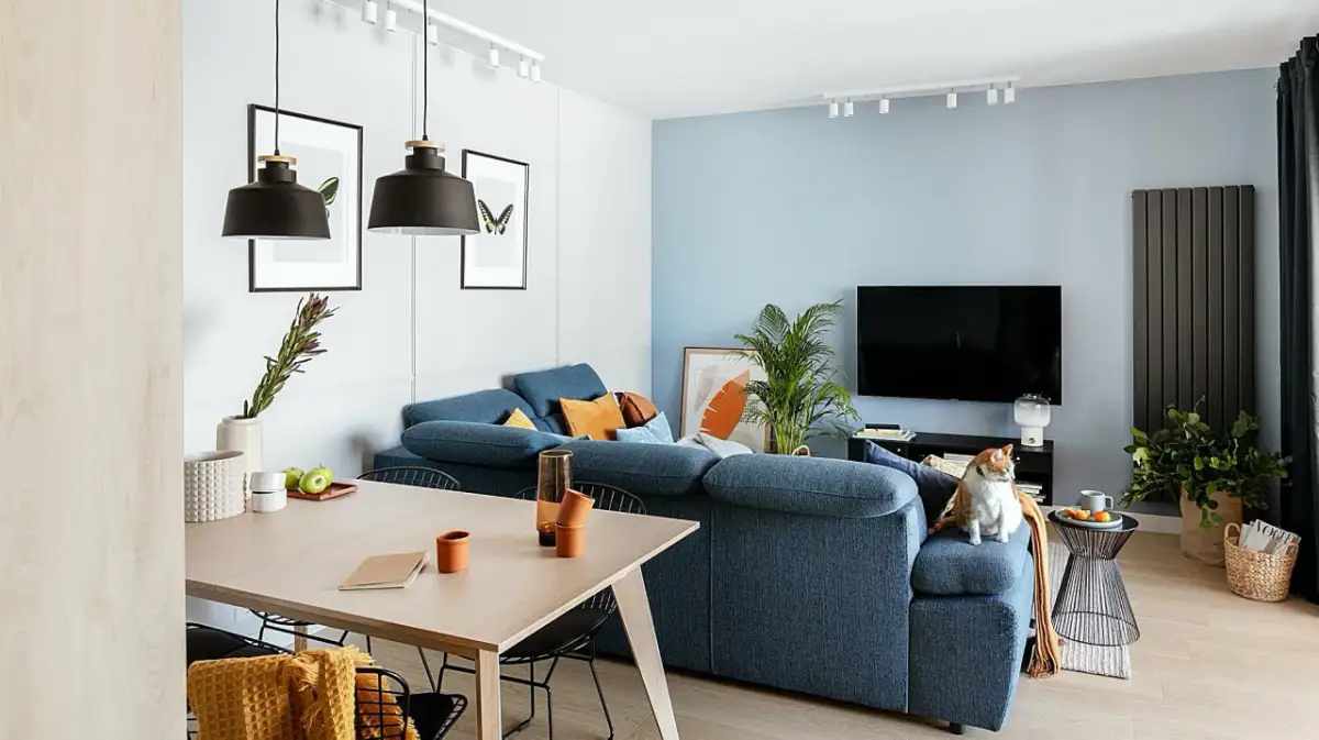 Na jaki kolor pomalować mały salon? Poznaj najlepsze inspiracje i porady