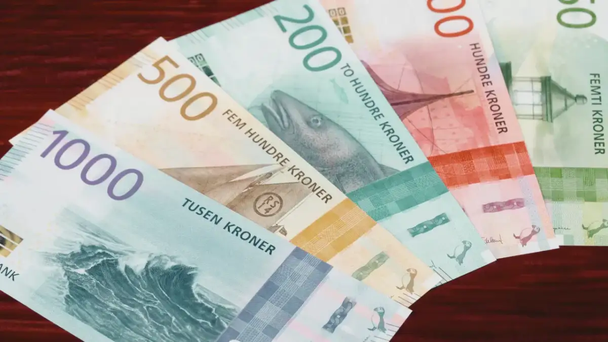 Norwegia używa korony norweskiej. Na zdjęciu banknoty 1000, 500, 200, 100 i 50 koron.