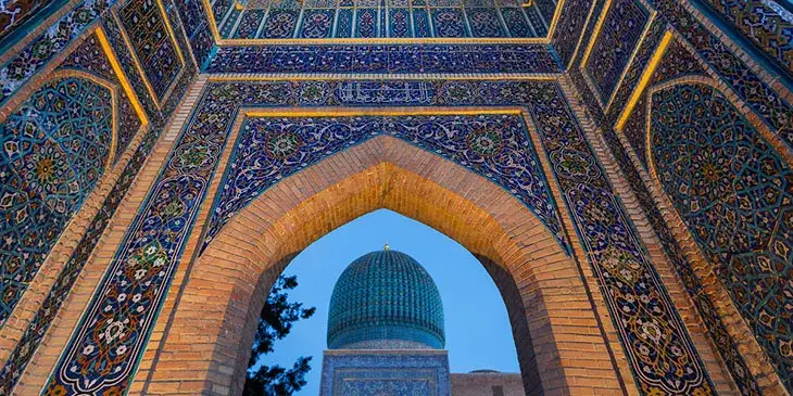 Czy w Uzbekistanie jest bezpiecznie? Odkryj zagrożenia i porady dla turystów