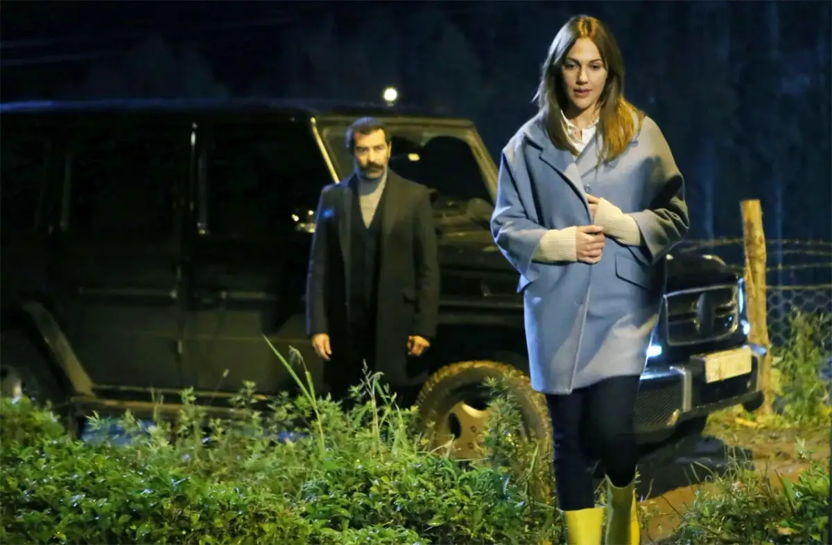 Królowa jednej nocy ile odcinków – zaskakujące różnice w wersjach