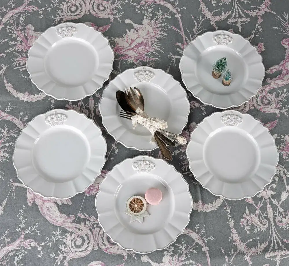 Retro plate: jak wybrać idealne talerze vintage i system podłogowy