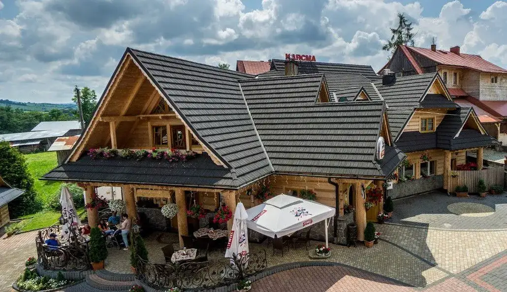 Gdzie zjeść w Białce Tatrzańskiej? Odkryj najlepsze smaki Podhala!