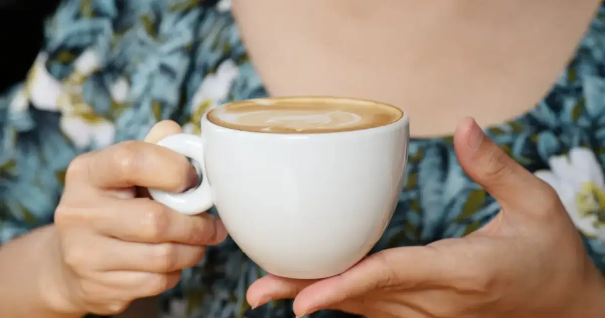 Z czym pić kawę na odchudzanie? Naturalne dodatki, które działają