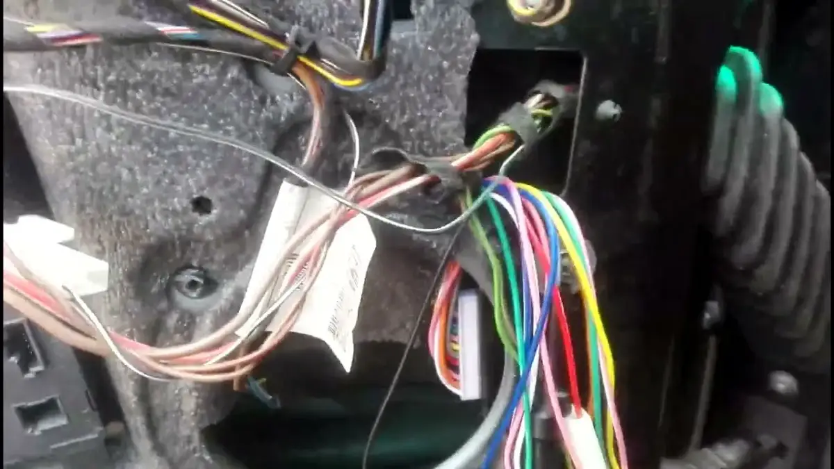 Jak podłączyć sterownik centralnego zamka vw polo - uniknij problemów z instalacją