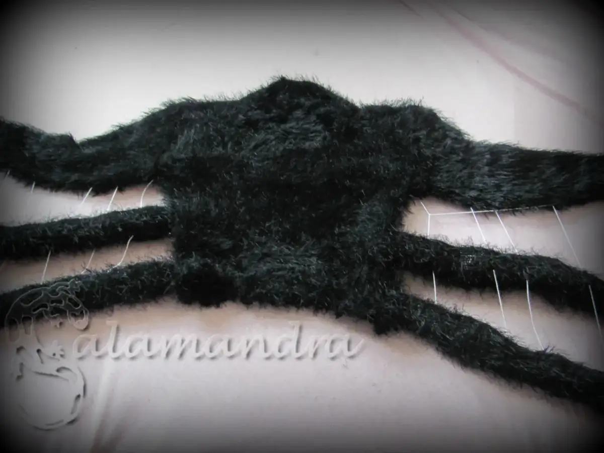 Pająk na bal? Jak zrobić strój pająka szybko i tanio!