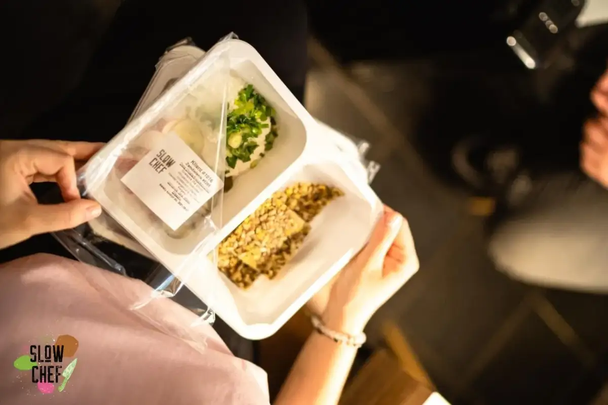 Jak podgrzewać catering dietetyczny? Smak i zdrowie na talerzu!