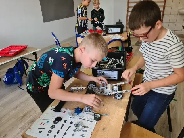 Zajęcia z robotyki dla dzieci – rozwijaj umiejętności i pasję