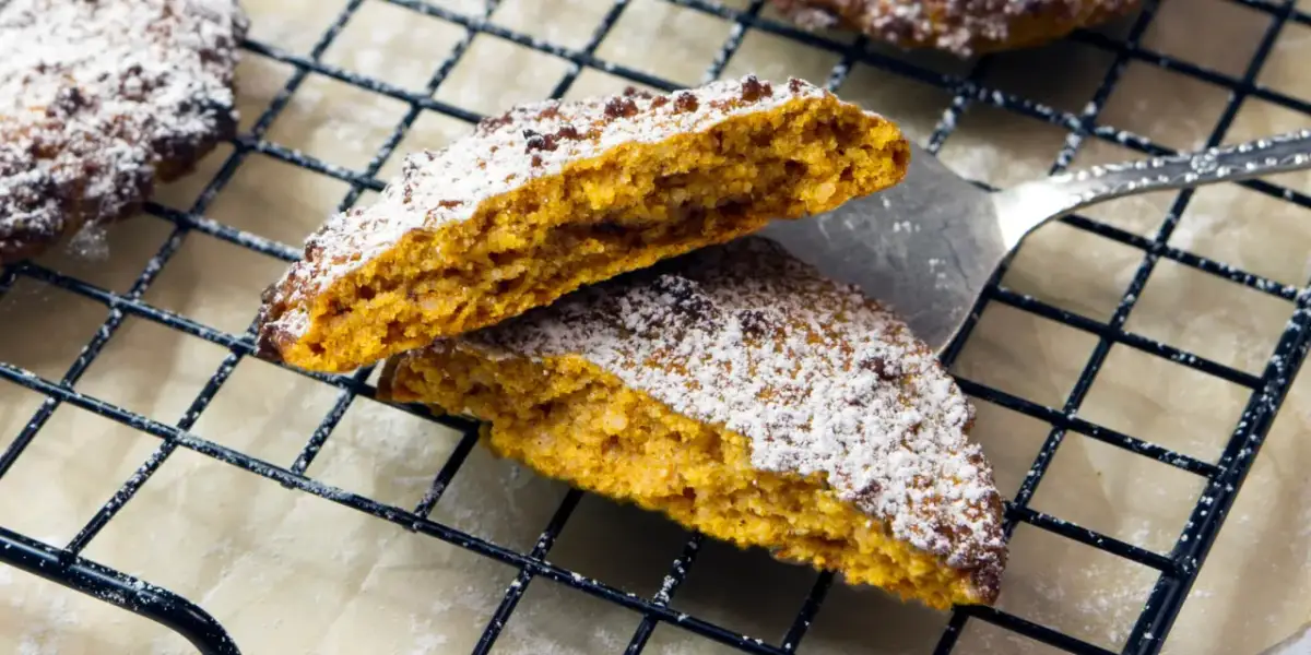 Ciastka dyniowe: Miękkie czy chrupiące? Sekrety tekstury i przechowywania