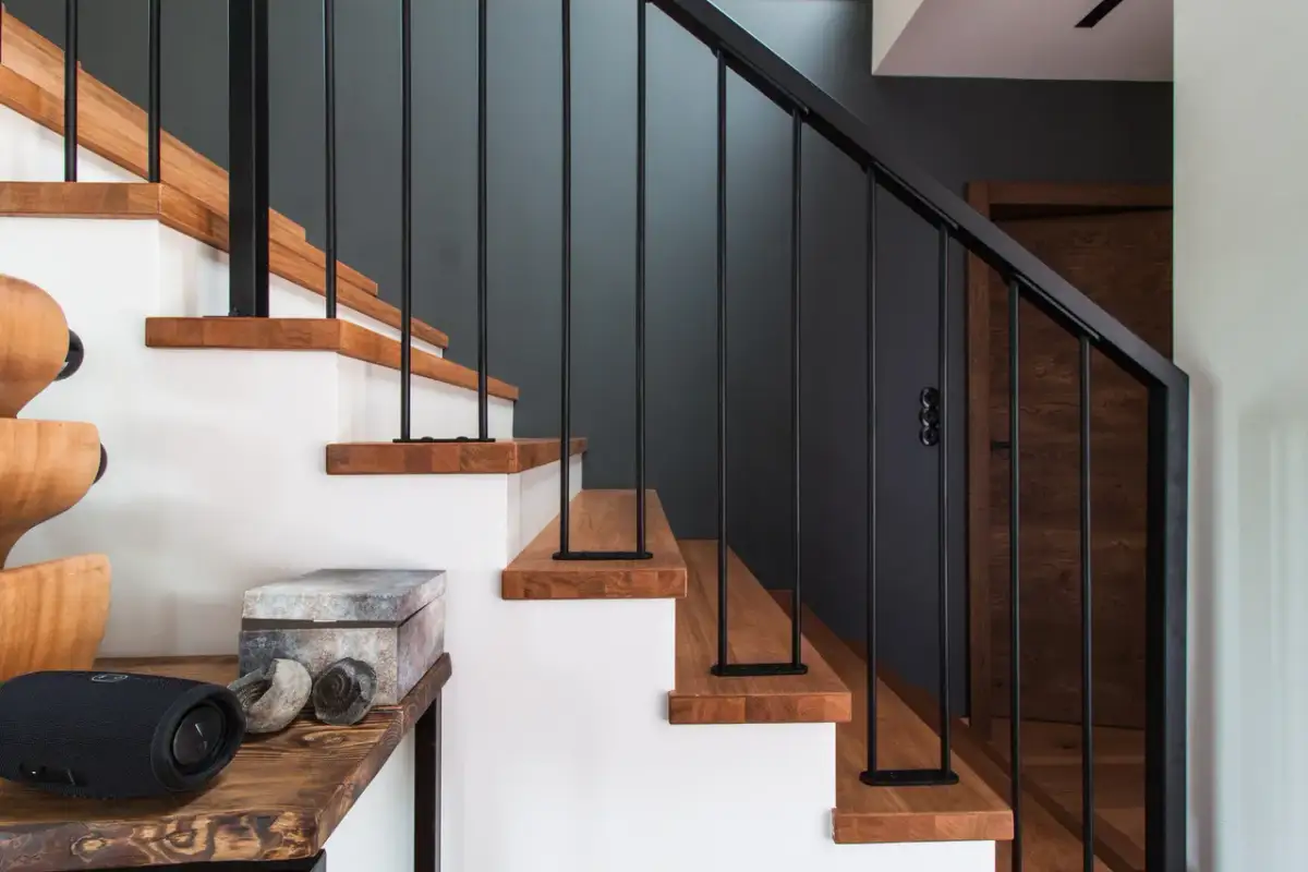 Jakie wymiary schodów zapewnią bezpieczeństwo i komfort użytkowania?