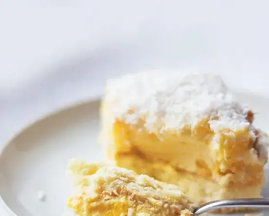 Pyszne ciasto piña colada – przepis na tropikalny deser bez trwogi