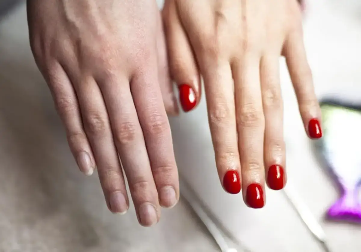 Czym zmyć lakier bez zmywacza? Domowe sposoby, które działają!