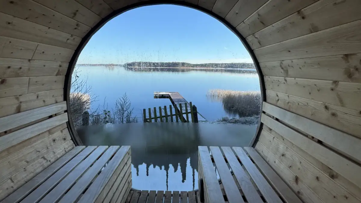 Gdzie na ryby z noclegiem? Odkryj TOP miejsca na wędkarski reset!