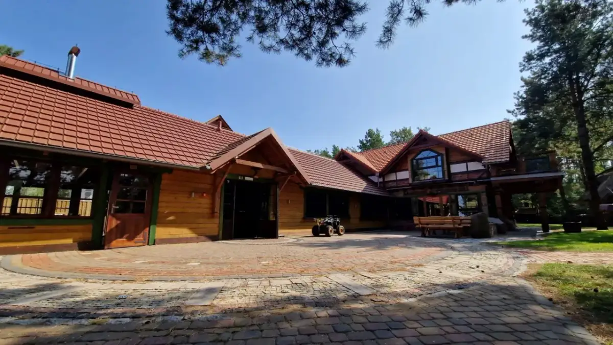 Skansen Pomorski - odkryj atrakcje i godziny otwarcia w Czersku