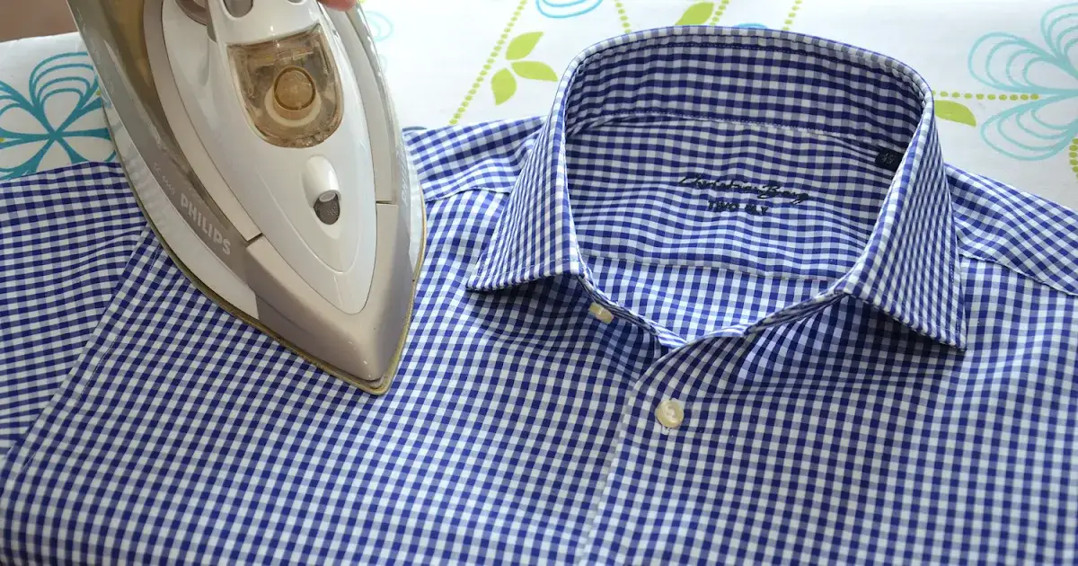 Jak wyprasować koszulę, aby uniknąć zagnieceń i błędów?