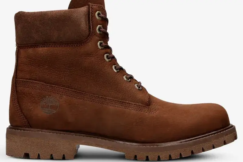 Jak wyczyścić brązowe buty ze skóry, aby wyglądały jak nowe?