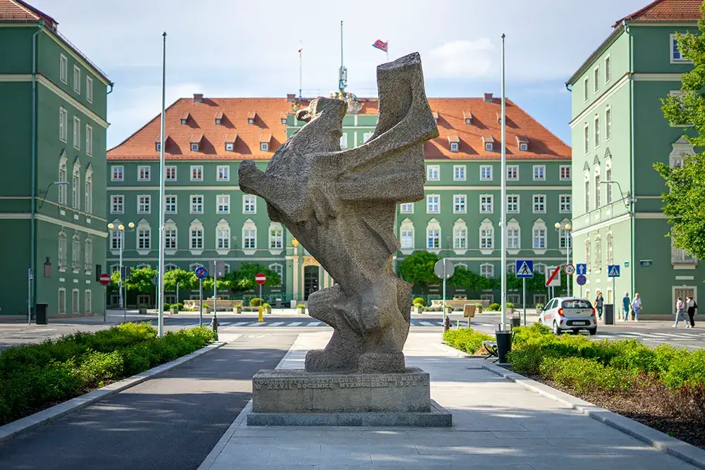 Szczecin: Serce Pomorza Zachodniego gdzie leży i co oferuje?