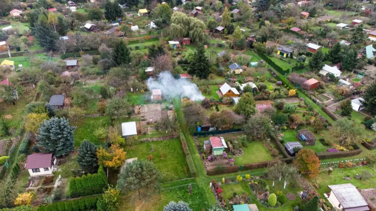 Co grozi za mieszkanie na działce ROD? Poznaj konsekwencje prawne