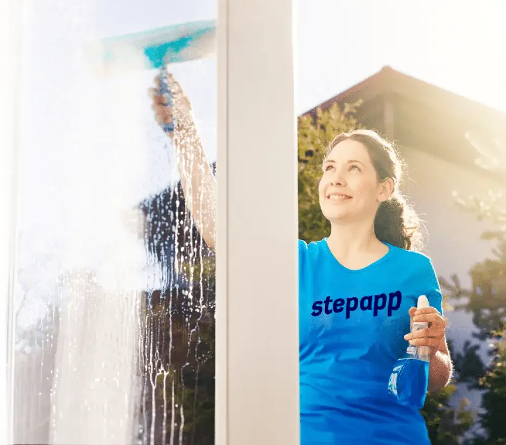 Ile czasu zajmuje mycie okien? Sprawdź, jak zaoszczędzić czas