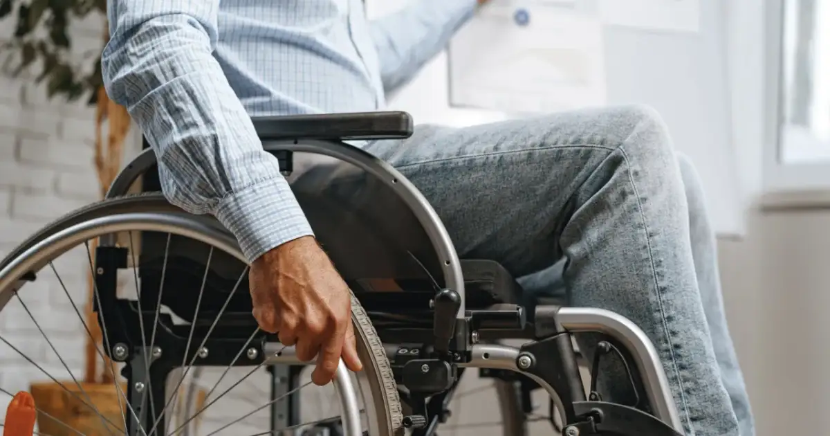 Refundacja wózka inwalidzkiego co ile lat? Sprawdź, ile możesz otrzymać