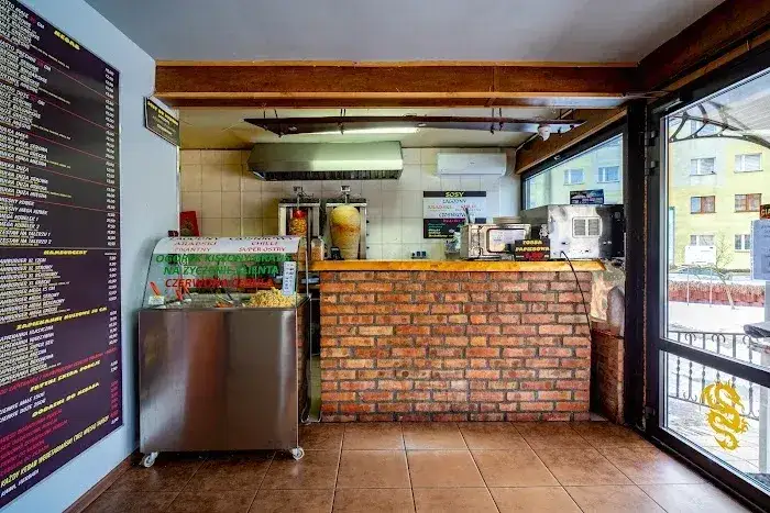 Gdzie zjeść w Dąbrowie Górniczej? Odkryj najlepsze lokale gastronomiczne