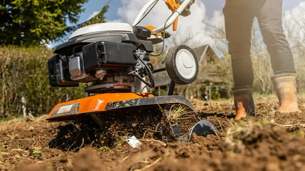 Dowiedz się gdzie wypożyczyć glebogryzarkę: kompletny poradnik z cenami