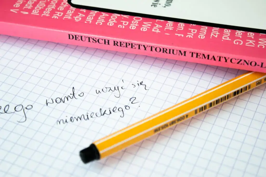 Czy warto uczyć się niemieckiego? Odkryj korzyści i możliwości