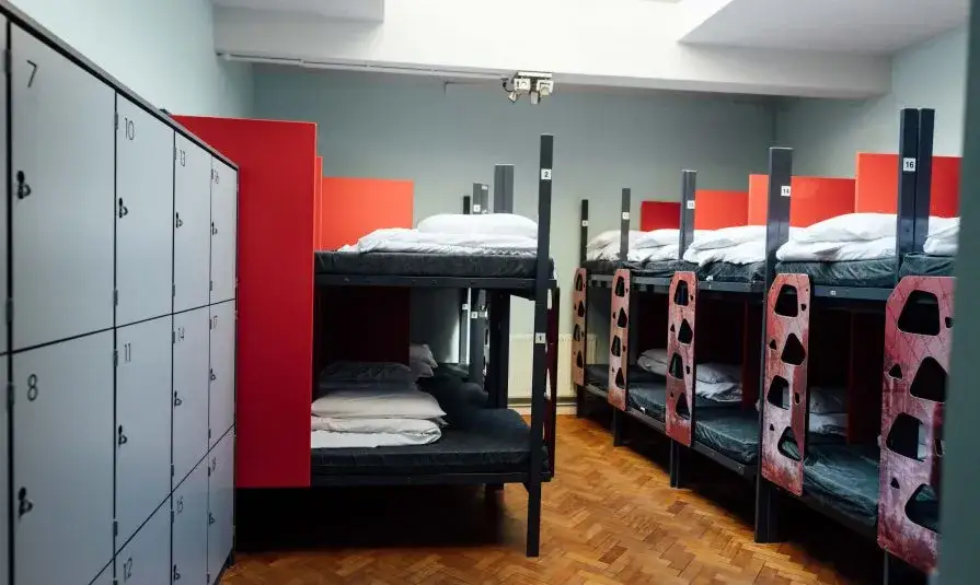 Tani nocleg w Londynie: Sprawdzone sposoby na oszczędność