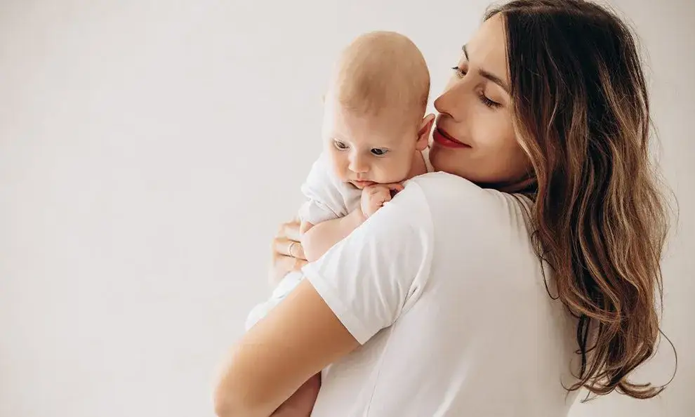 Jak uniknąć czkawki u niemowlaka - skuteczne sposoby na problem