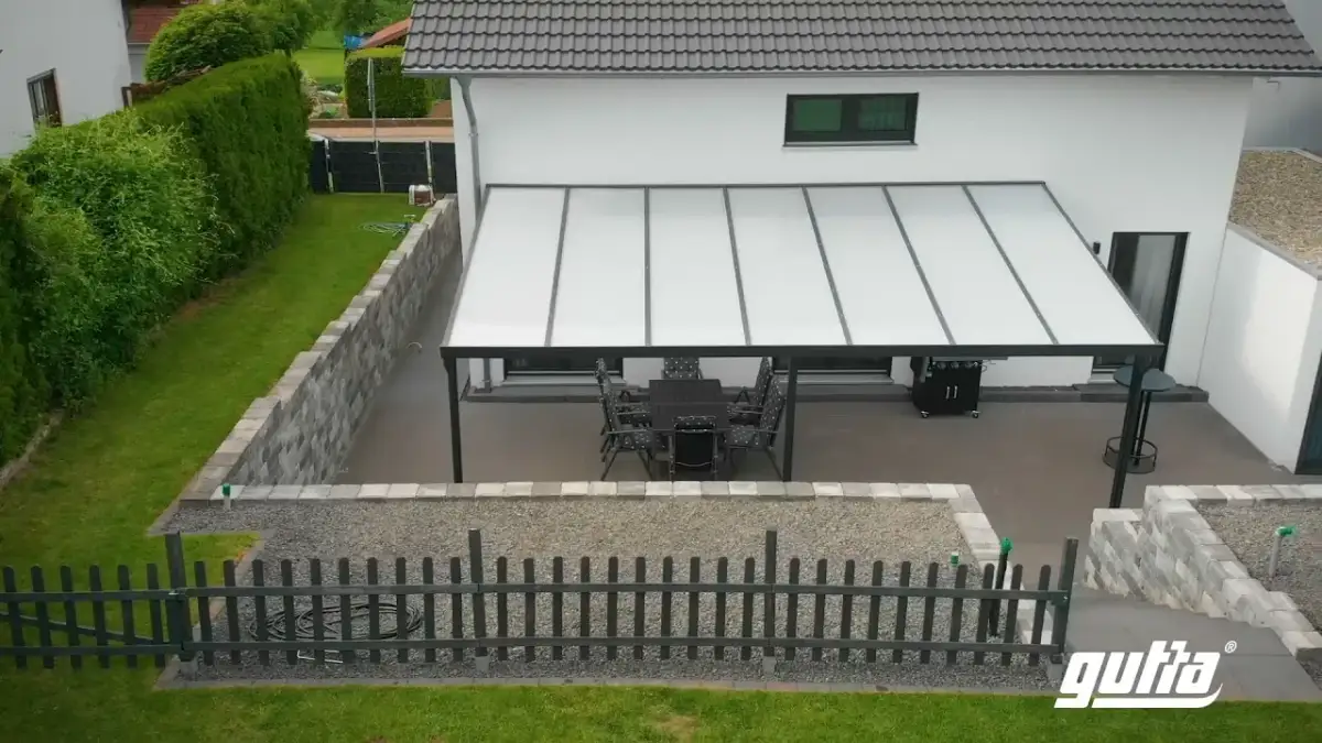Zadaszenie tarasu: Poradnik 2026 Koszty, prawo i idealny wybór