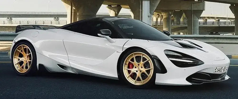 Felgi do białego auta: Jaki kolor wybrać, by zachwycić?