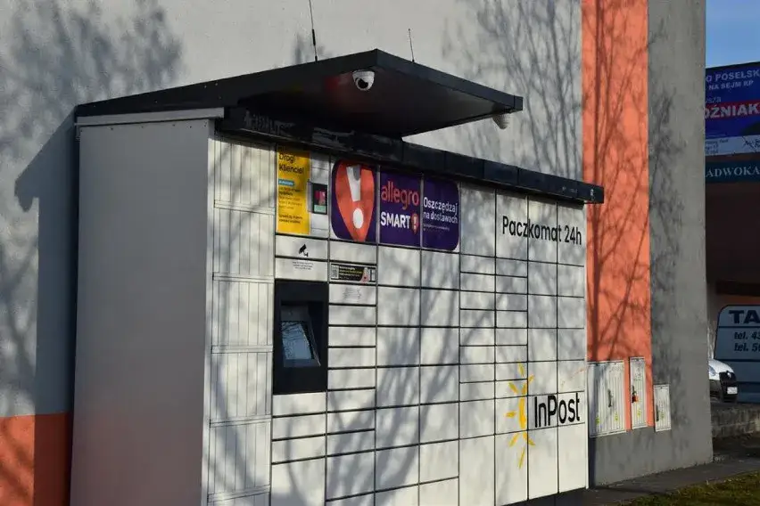Paczkomat działa bez prądu! Jak to możliwe? InPost wyjaśnia