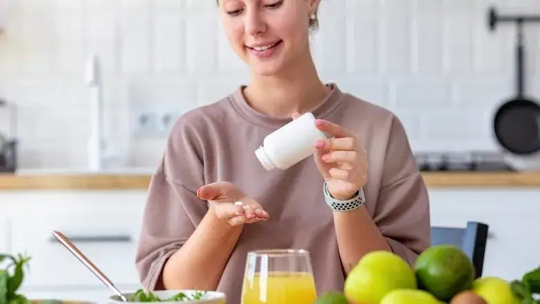 Jak łączyć suplementy, aby uniknąć negatywnych interakcji i zwiększyć wchłanianie