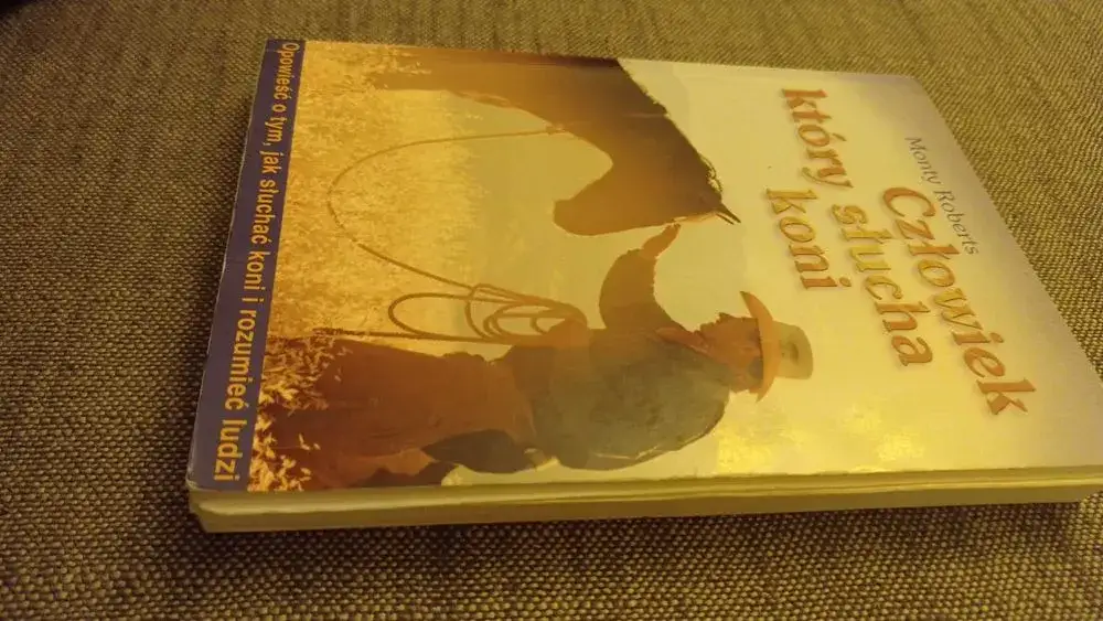 Człowiek który słucha koni - jak Monty Roberts zmienia trening koni