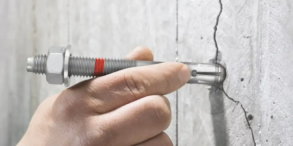 Kotwa sworzniowa – jak wybrać najlepszy model do Twojego projektu?