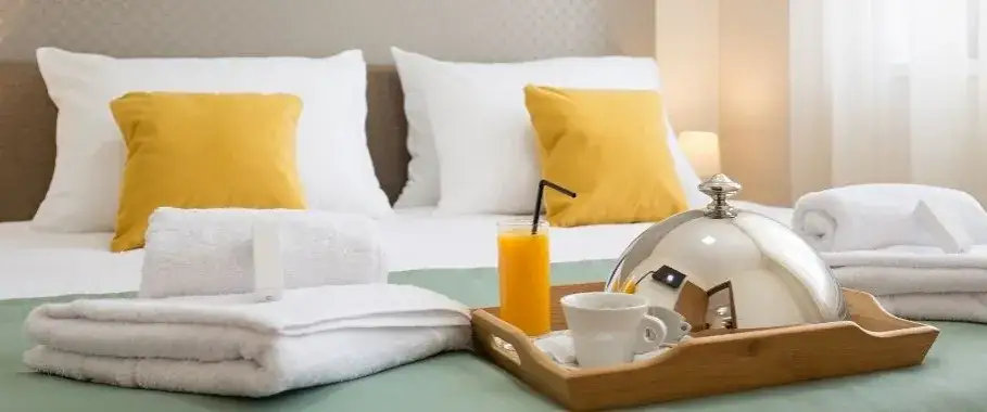 Palenie w pokoju hotelowym: Czy warto ryzykować karę?