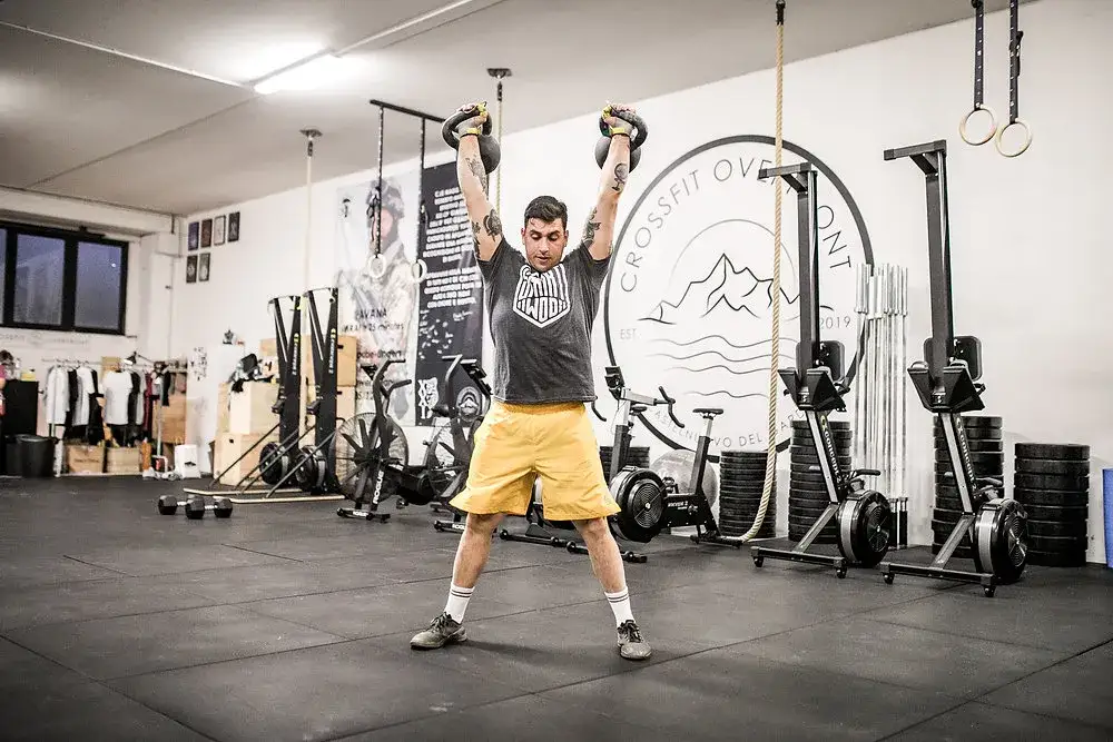 Metcon w CrossFit: Co to znaczy i jak poprawia Twoją kondycję