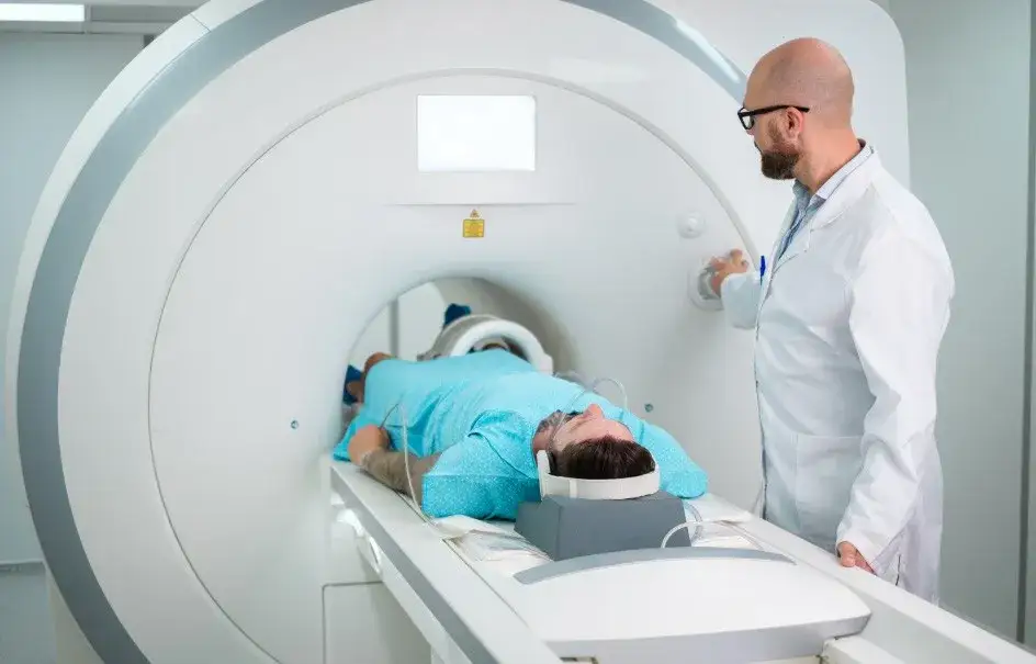 Badanie PET w Warszawie: Gdzie, ile kosztuje i czy na NFZ?