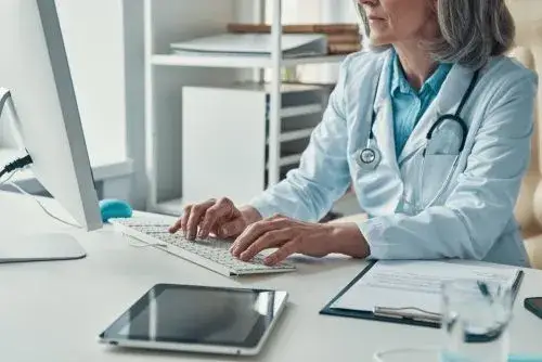 Jak dostać L4 szybko i bez wychodzenia z domu – sprawdź, jak to zrobić