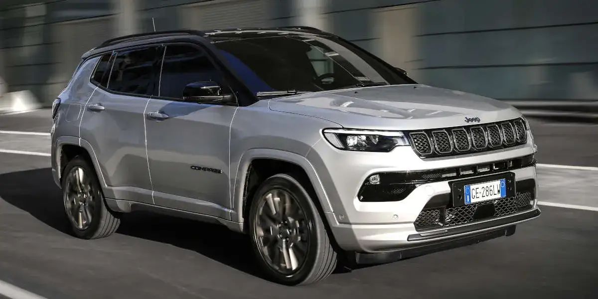 Jeep Compass Motoren: Hybrid-Infos, Verbrauch & Wahlhilfe