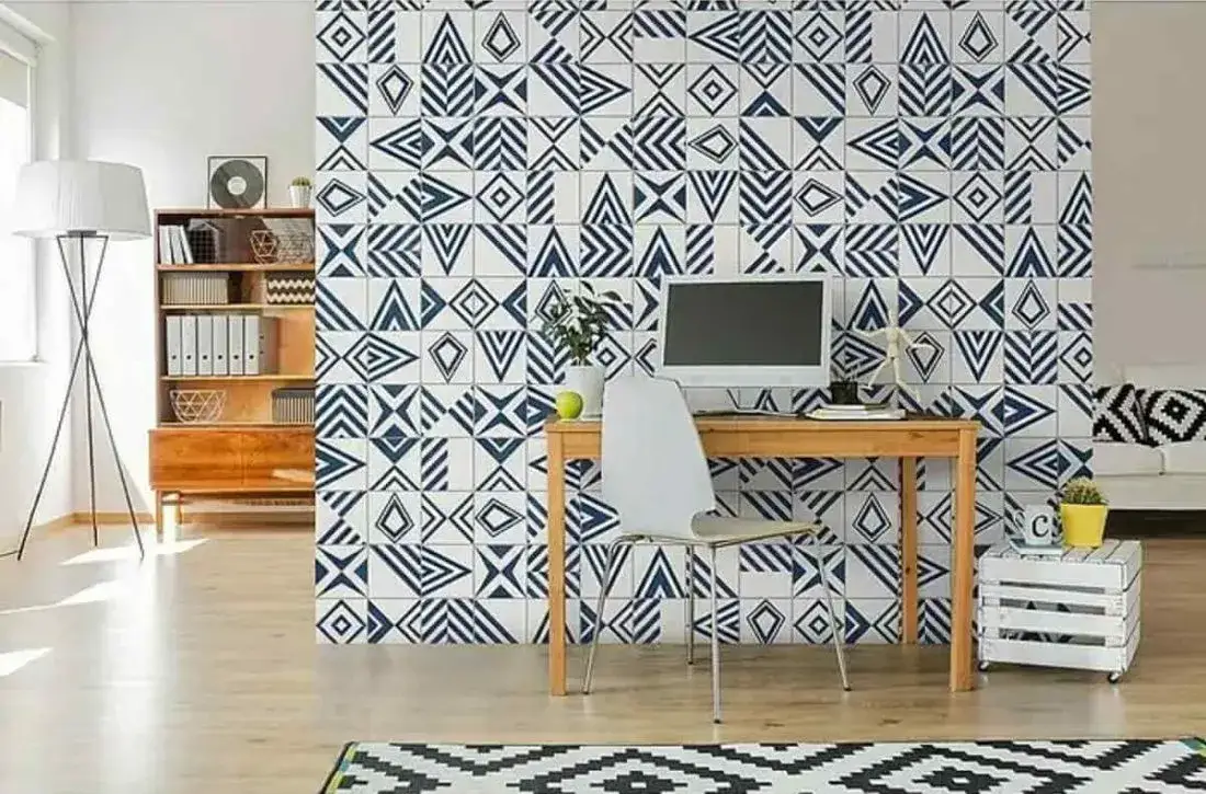 Azulejos adhesivos para baño Bauhaus: Renueva sin obras. Guía