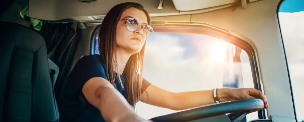 Idealne prezenty dla kierowcy tira, które zaskoczą i ułatwią życie